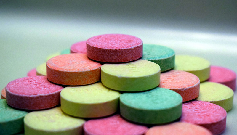 Как помогает лечение сахаром, крахмалом и физраствором, и почему к помощи плацебо прибегают даже врачи?