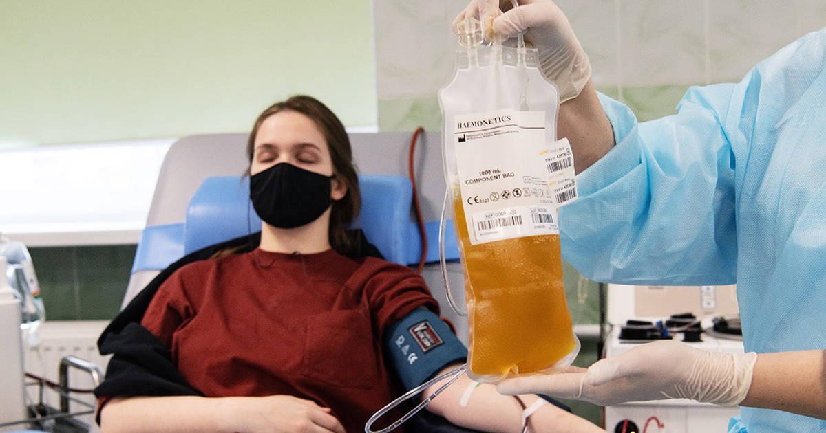 Прививка донорство. Переливание крови пациенту.